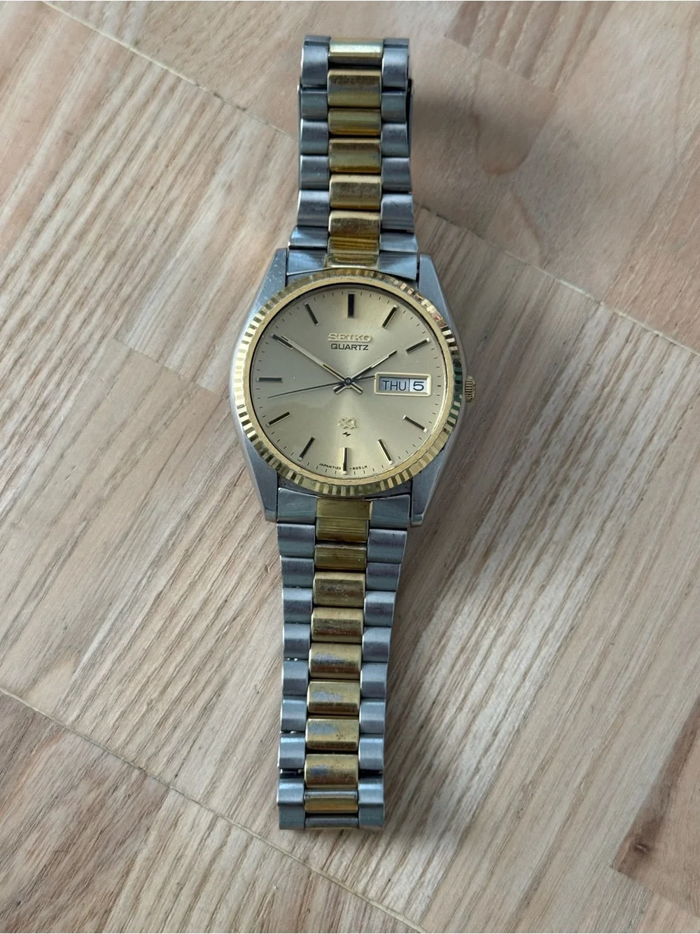 Seiko SQ Presidential Vintage Mens Watch Two-Tone Bracelet Case Date New Crystal